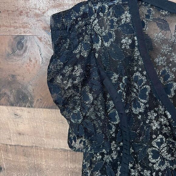 Charlotte Russe Lace Top Sheer Black Mesh Gold Thread Puff Sleeves Medium - Picture 13 of 15